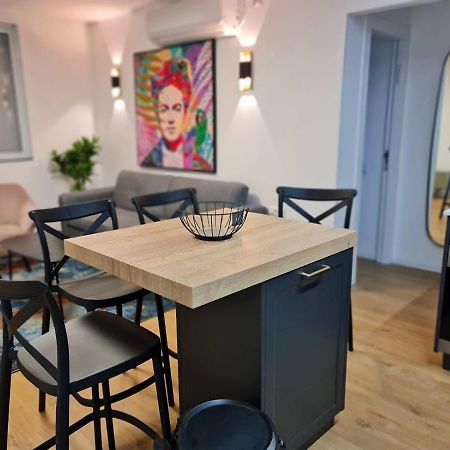 Sunshine Suites By The Sea Eilat 3 Min Walk To The Beach Exterior photo